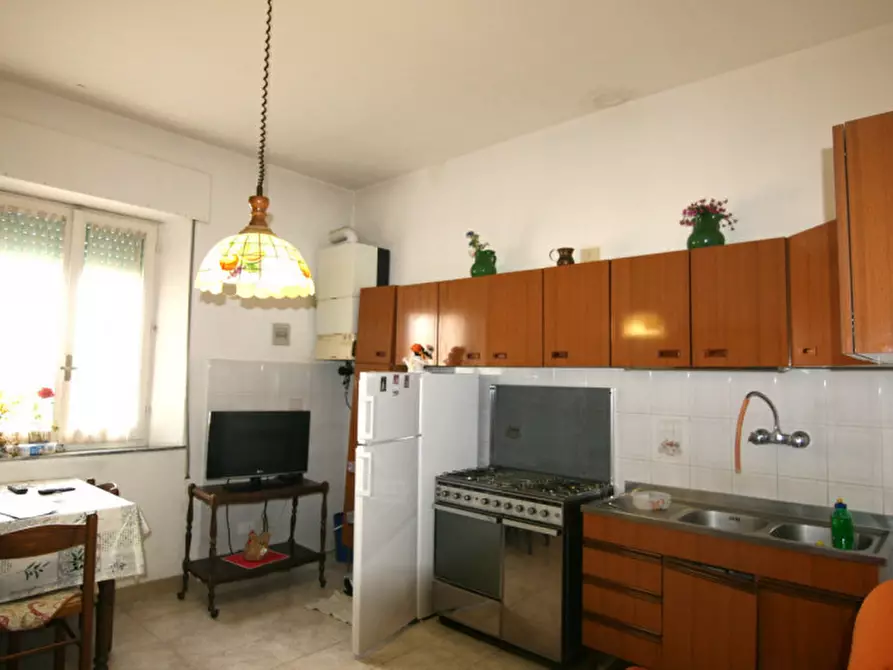 Immagine 1 di Casa indipendente in vendita  a Lucignano