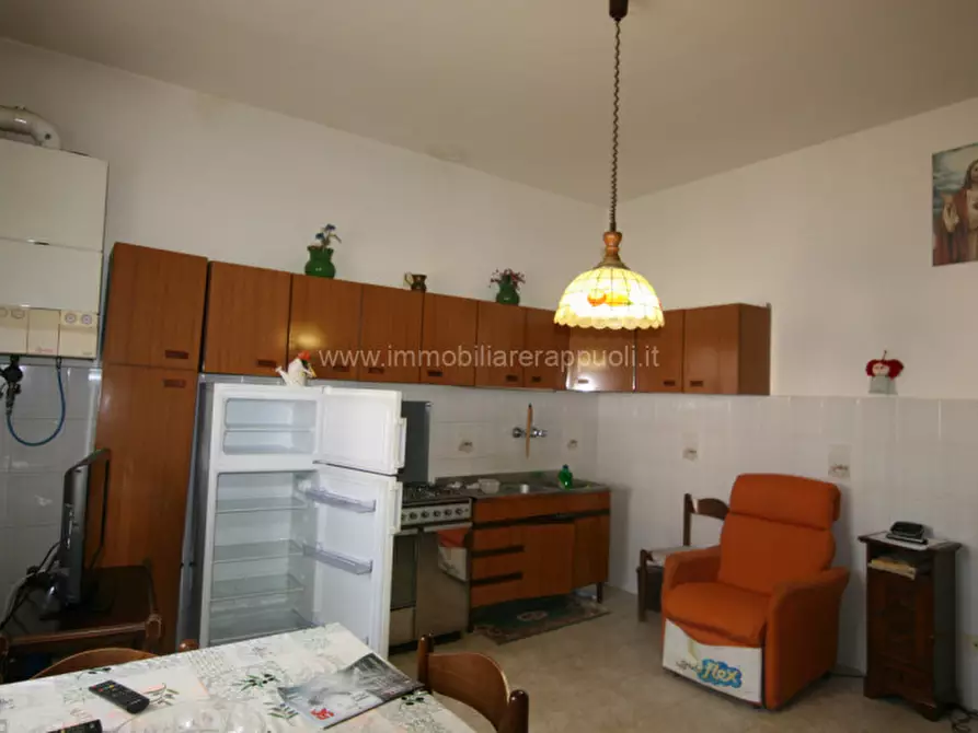 Immagine 2 di Casa indipendente in vendita  a Lucignano