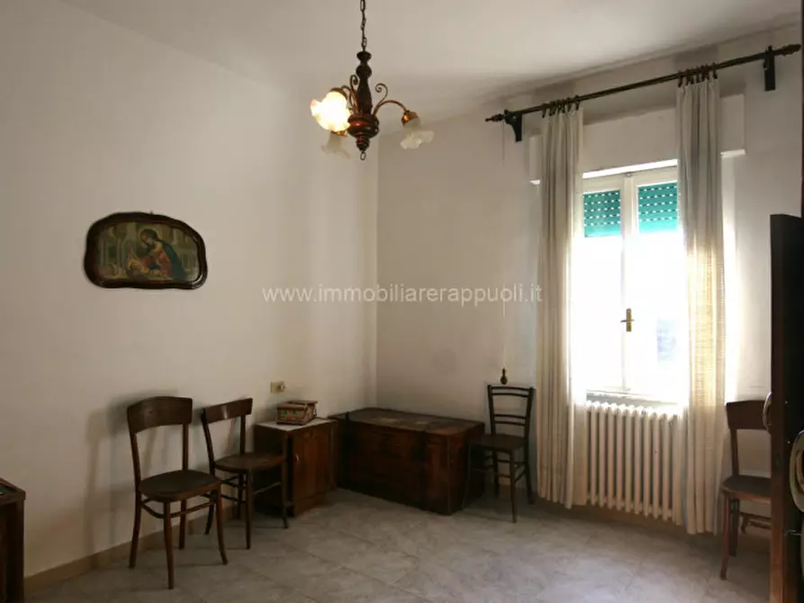 Immagine 3 di Casa indipendente in vendita  a Lucignano