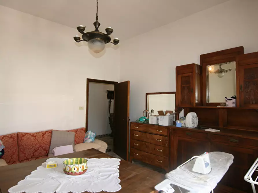 Immagine 7 di Casa indipendente in vendita  a Lucignano