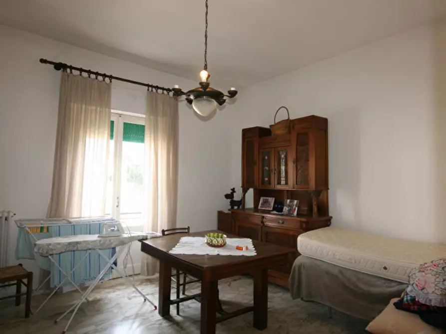 Immagine 8 di Casa indipendente in vendita  a Lucignano