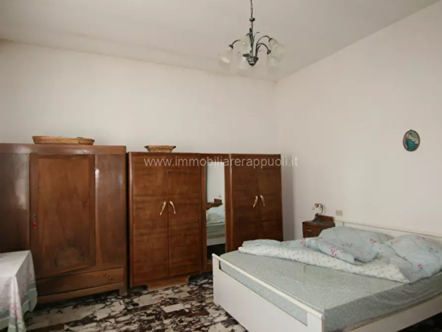 Immagine 11 di Casa indipendente in vendita  a Lucignano