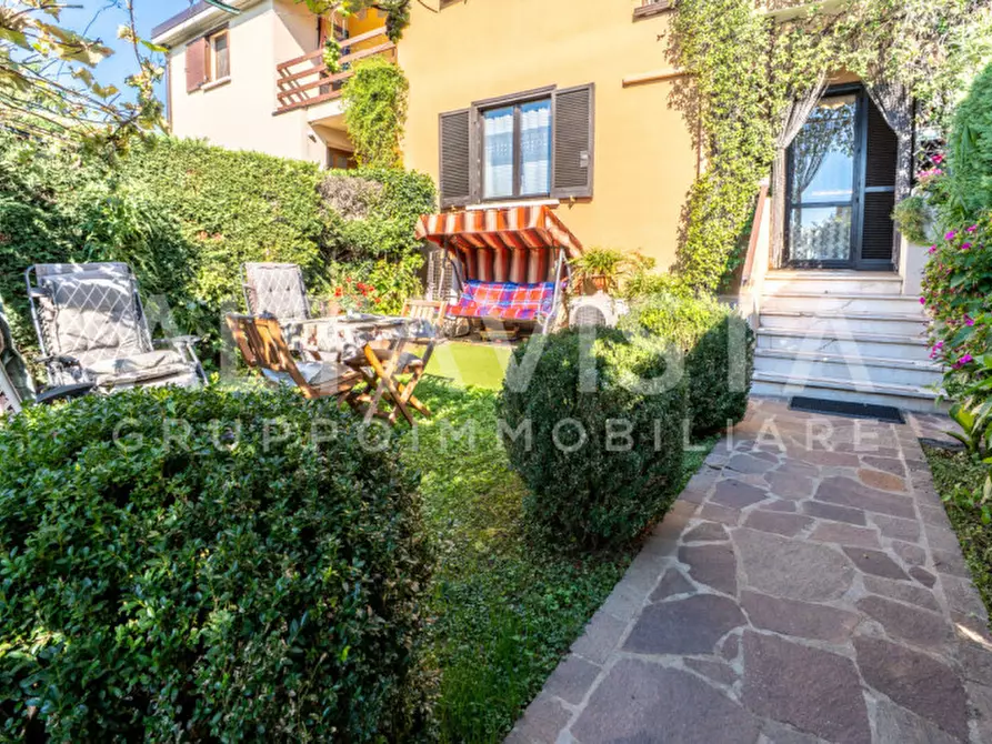 Immagine 4 di Villetta a schiera in vendita  in Via Fratelli Kennedy a Rezzato