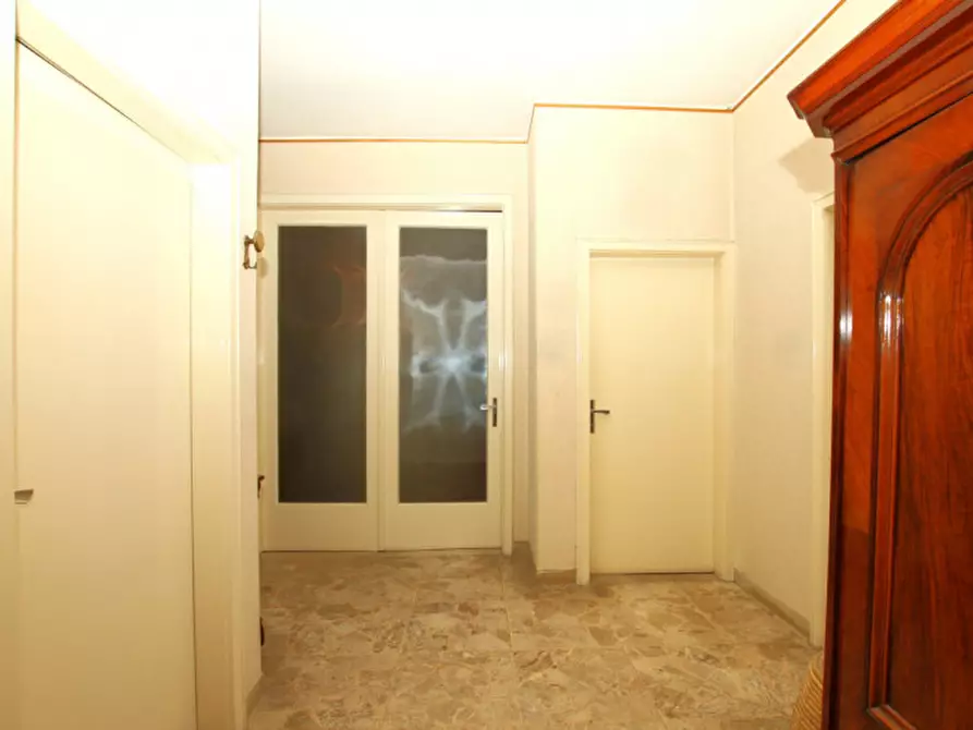 Immagine 4 di Appartamento in vendita  in Via Galizia - Galizienstraße a Laives .Leifers.