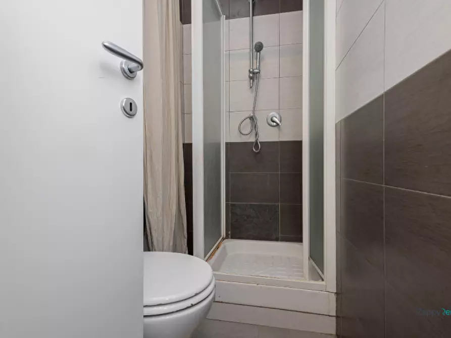 Immagine 21 di Camera in affitto  in Via Felice Casati a Milano