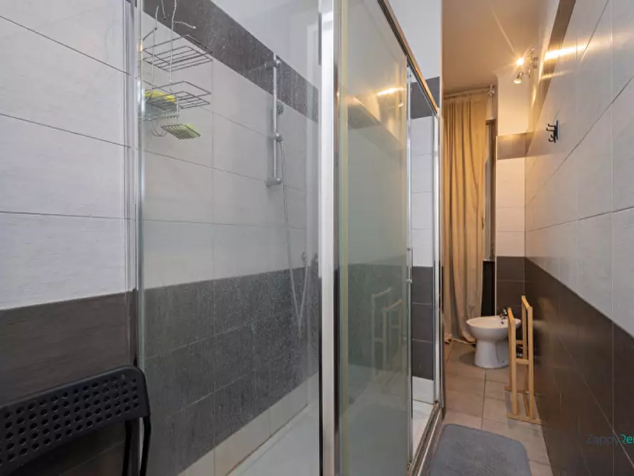 Immagine 22 di Camera in affitto  in Via Felice Casati a Milano