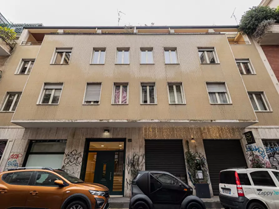 Immagine 40 di Camera in affitto  in Via Felice Casati a Milano