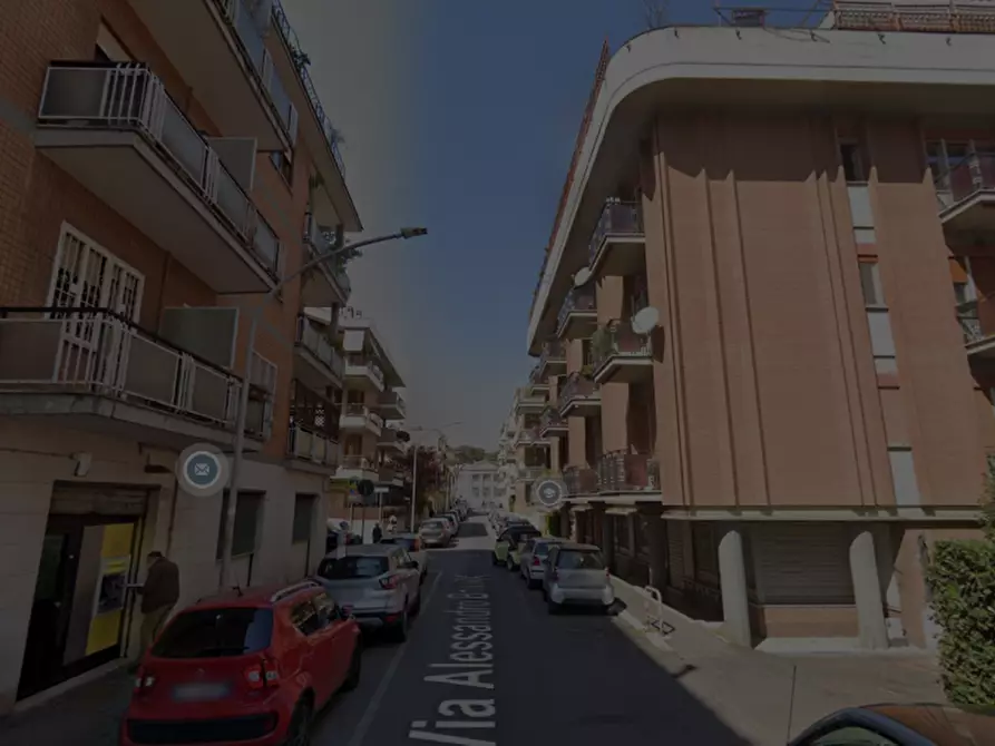 Immagine 2 di Appartamento in vendita  in Via Alessandro Brisse a Roma