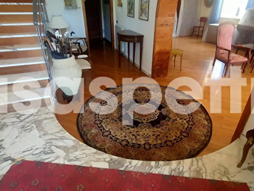 Immagine 3 di Villa in vendita  in Via Gela a Siracusa