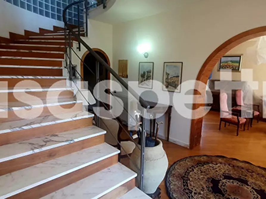 Immagine 4 di Villa in vendita  in Via Gela a Siracusa