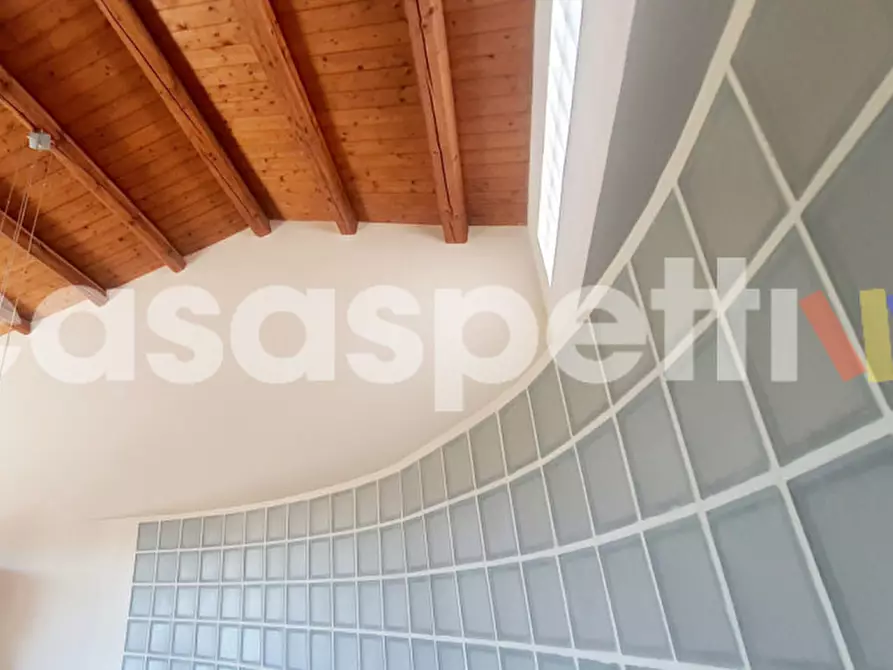 Immagine 36 di Villa in vendita  in Via Gela a Siracusa