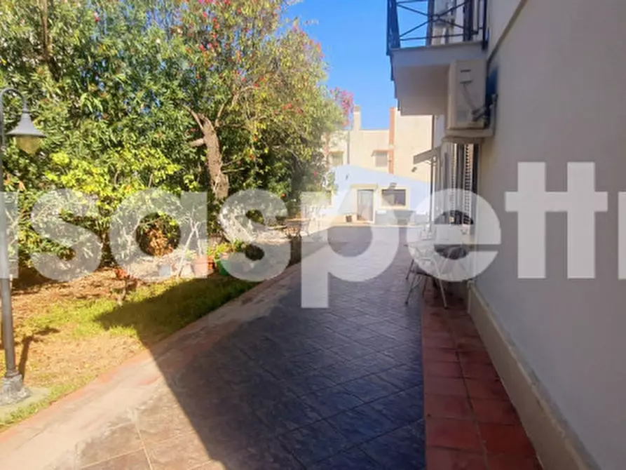 Immagine 44 di Villa in vendita  in Via Gela a Siracusa