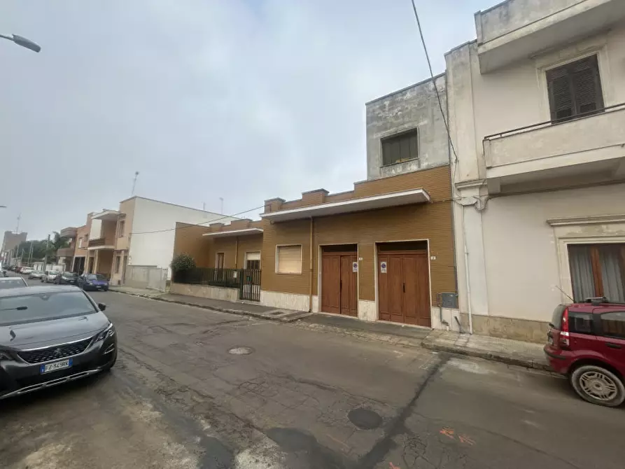 Immagine 3 di Villa in vendita  in Via Milano 12a a Novoli