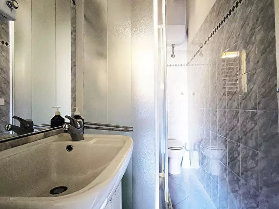 Immagine 11 di Appartamento in vendita  in Via Trieste a San Giovanni Valdarno