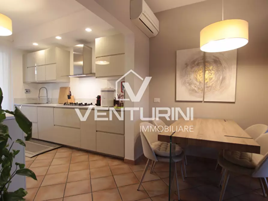 Immagine 9 di Appartamento in vendita  in Via Visano, 21 a Roma