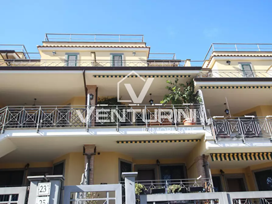 Immagine 32 di Appartamento in vendita  in Via Visano, 21 a Roma