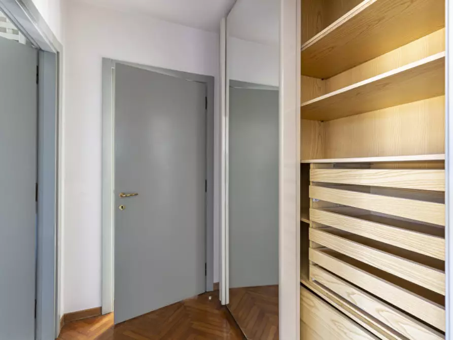 Immagine 33 di Attico in vendita  in Via Enrico Toti 28 a Ancona