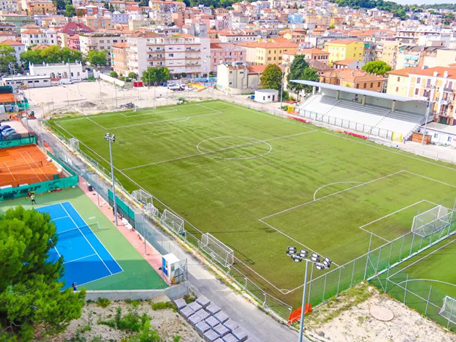 Immagine 34 di Attico in vendita  in Via Enrico Toti 28 a Ancona