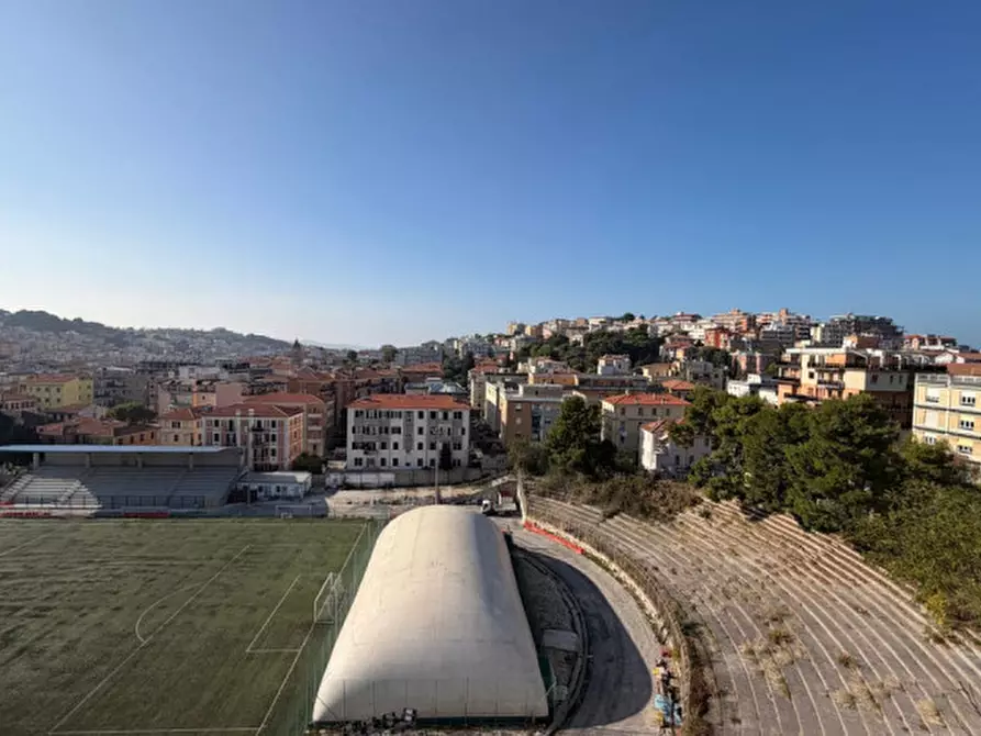 Immagine 44 di Attico in vendita  in Via Enrico Toti 28 a Ancona