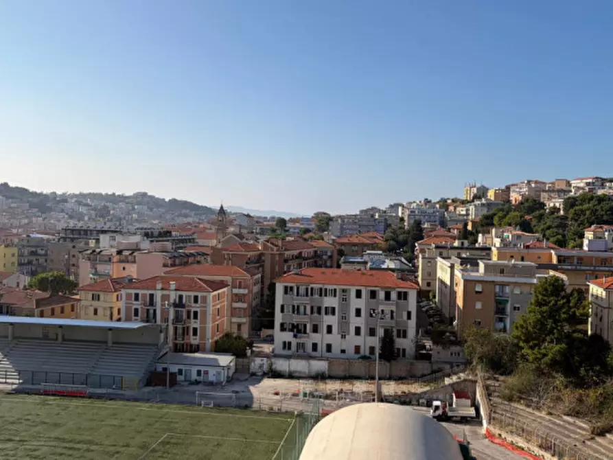 Immagine 49 di Attico in vendita  in Via Enrico Toti 28 a Ancona