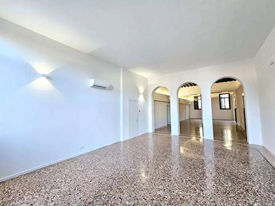 Immagine 3 di Ufficio in affitto  in via principe umberto a Este