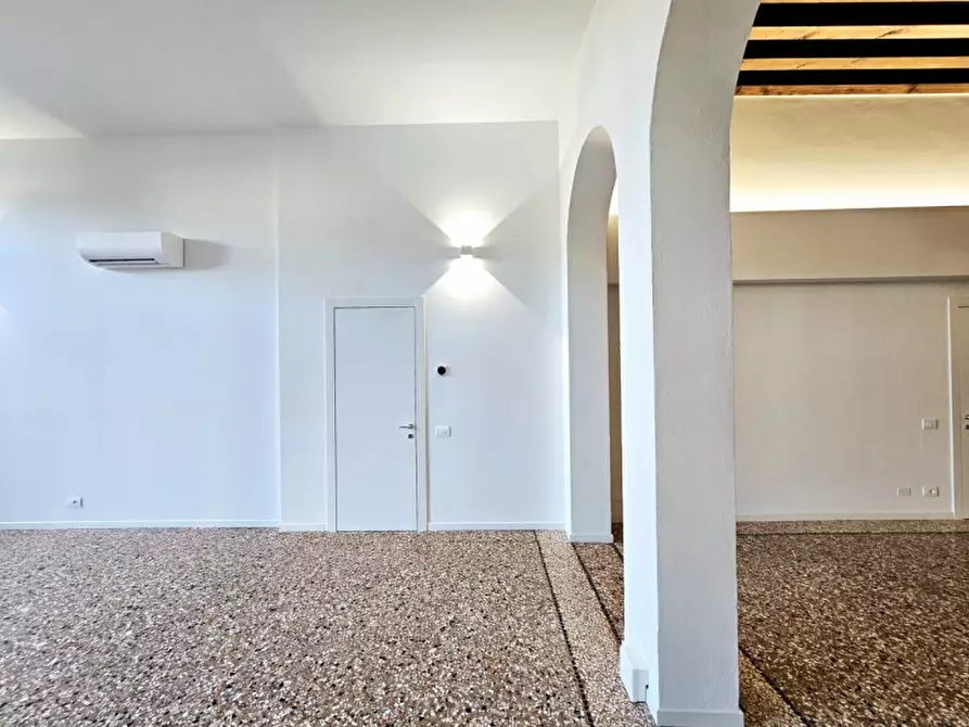 Immagine 4 di Ufficio in affitto  in via principe umberto a Este