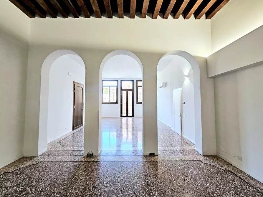 Immagine 5 di Ufficio in affitto  in via principe umberto a Este