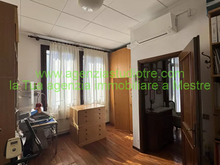 Immagine 19 di Casa indipendente in vendita  in via bruno nao 1 a Venezia