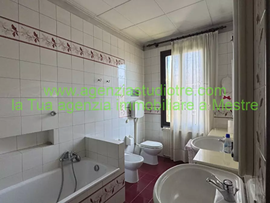 Immagine 22 di Casa indipendente in vendita  in via bruno nao 1 a Venezia