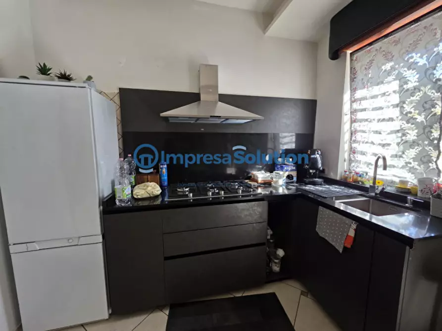 Immagine 18 di Camera in affitto  in Via Enrico Arlotta a Napoli