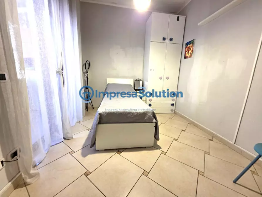 Immagine 21 di Camera in affitto  in Via Enrico Arlotta a Napoli