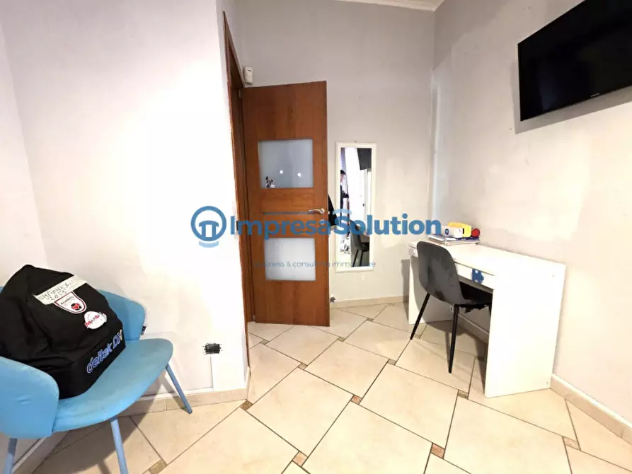 Immagine 26 di Camera in affitto  in Via Enrico Arlotta a Napoli