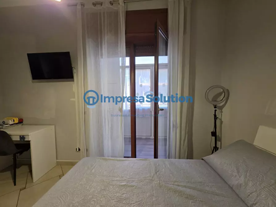 Immagine 30 di Camera in affitto  in Via Enrico Arlotta a Napoli