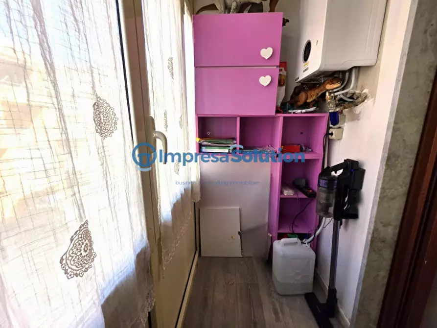 Immagine 31 di Camera in affitto  in Via Enrico Arlotta a Napoli