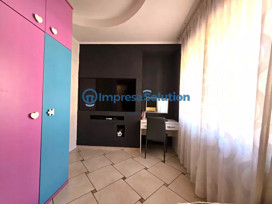 Immagine 34 di Camera in affitto  in Via Enrico Arlotta a Napoli