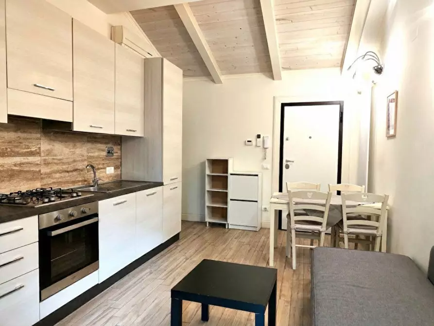Immagine 1 di Appartamento in vendita  in via sant'apollonia a Bologna