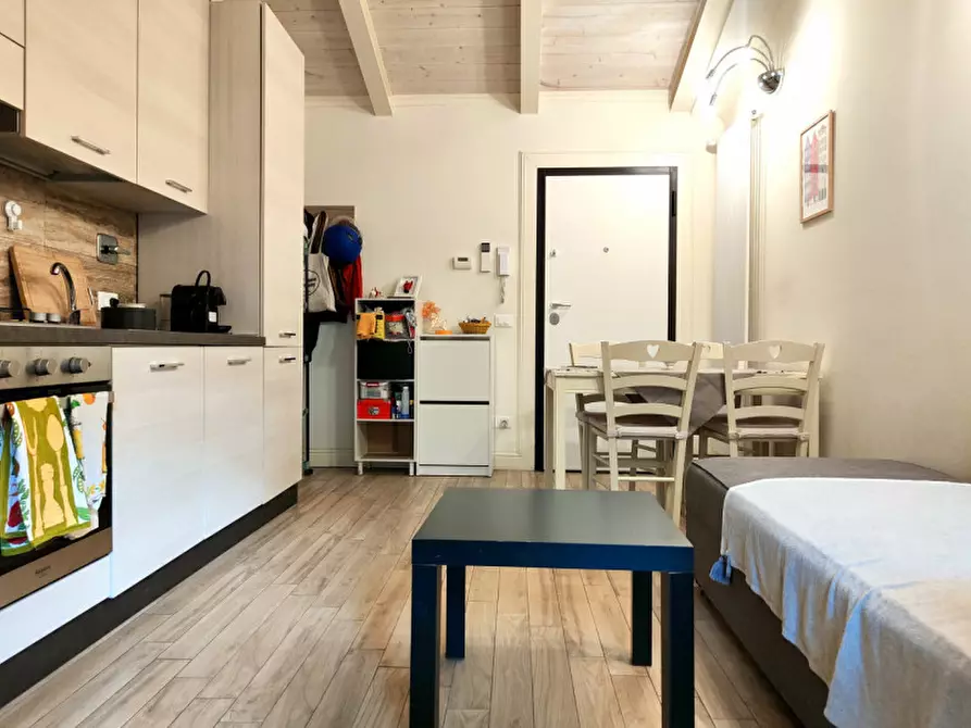 Immagine 9 di Appartamento in vendita  in via sant'apollonia a Bologna