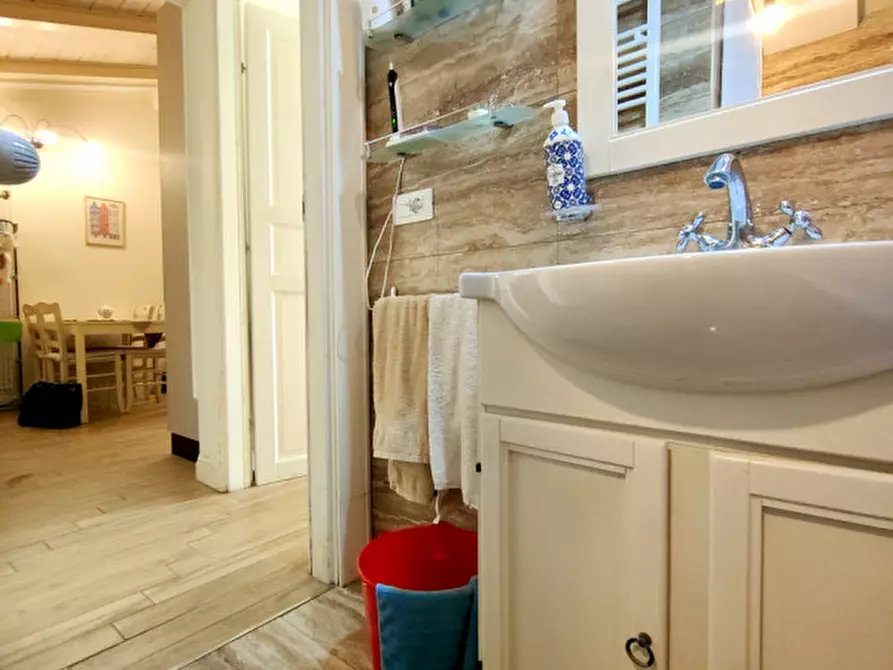 Immagine 21 di Appartamento in vendita  in via sant'apollonia a Bologna