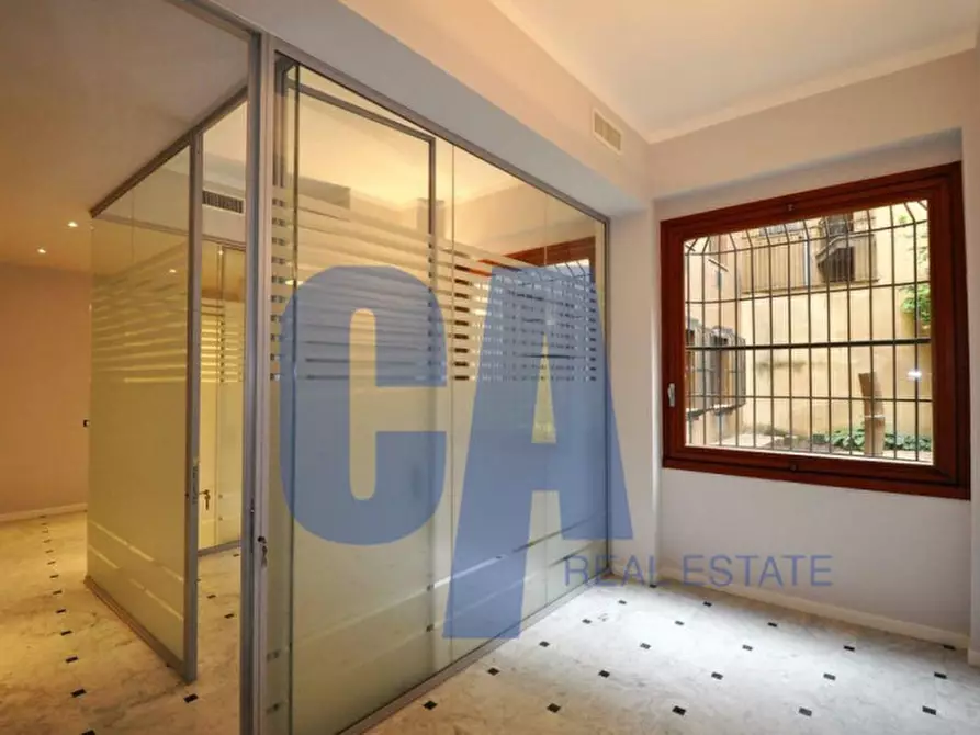 Immagine 11 di Ufficio in affitto  in PIAZZA CASTELLO a Milano