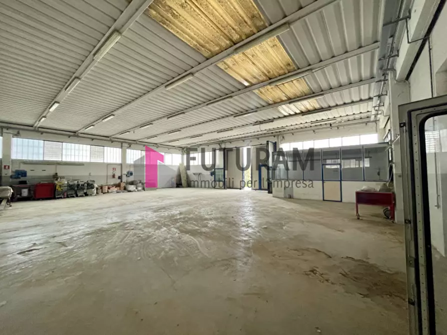 Immagine 13 di Capannone industriale in vendita  in VIA ROMA 1 a Albignasego