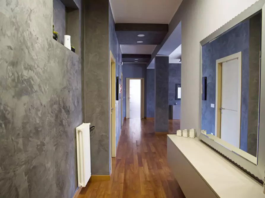 Immagine 3 di Appartamento in vendita  in Via Cesare Battisti a Pescara