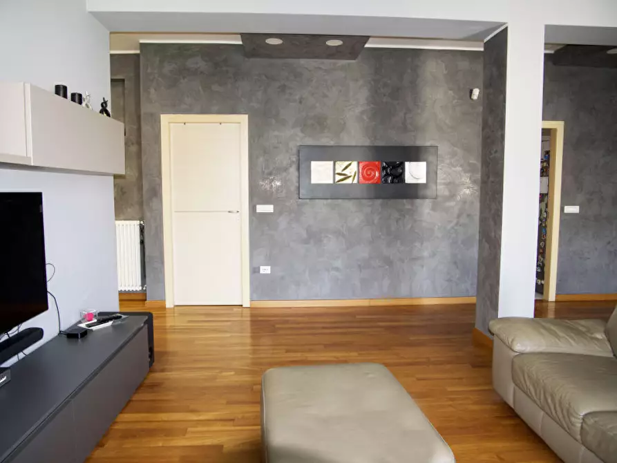 Immagine 6 di Appartamento in vendita  in Via Cesare Battisti a Pescara