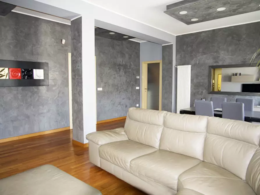 Immagine 7 di Appartamento in vendita  in Via Cesare Battisti a Pescara