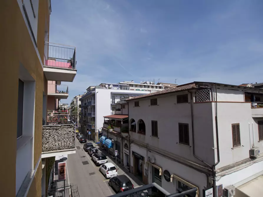 Immagine 14 di Appartamento in vendita  in Via Cesare Battisti a Pescara