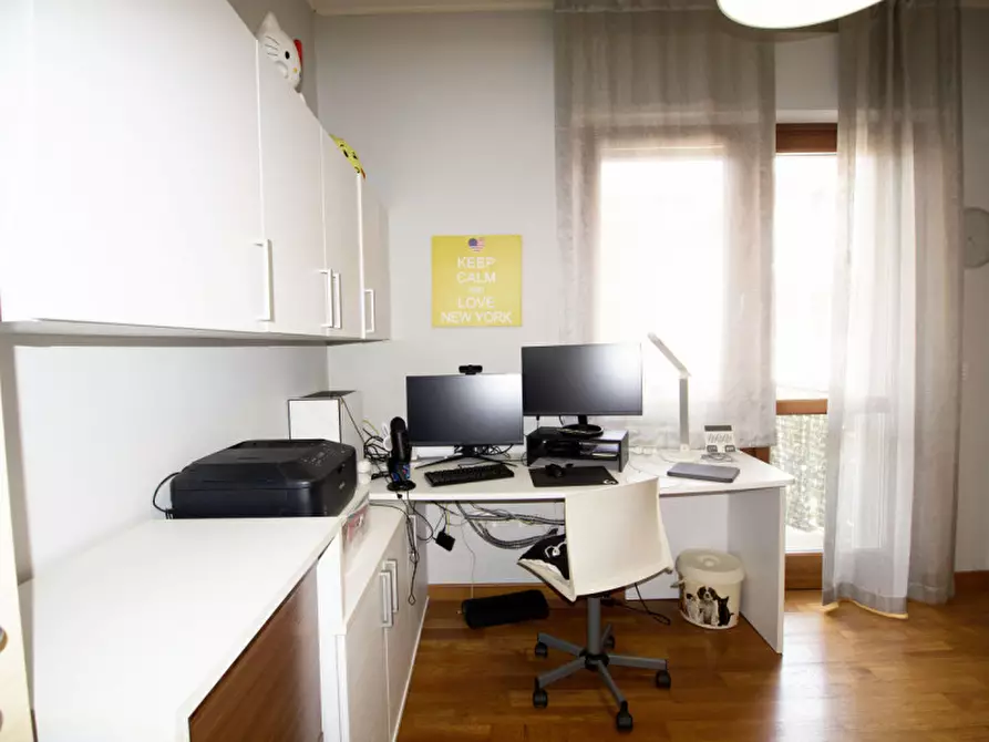 Immagine 27 di Appartamento in vendita  in Via Cesare Battisti a Pescara