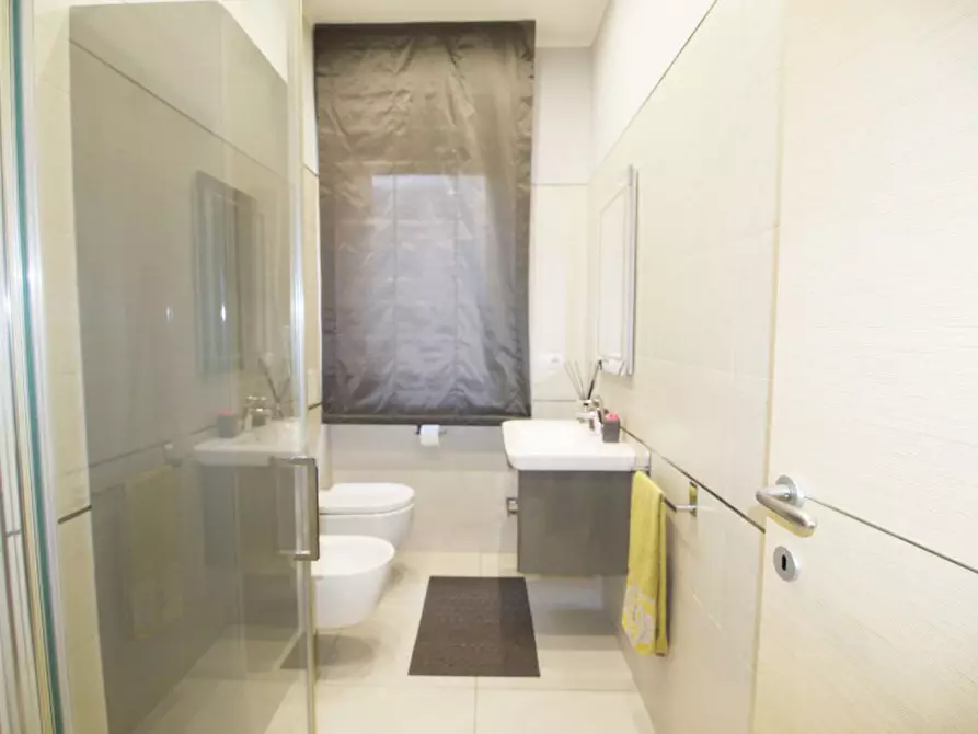 Immagine 25 di Appartamento in vendita  in Via Cesare Battisti a Pescara