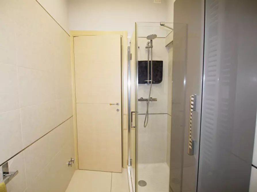 Immagine 26 di Appartamento in vendita  in Via Cesare Battisti a Pescara