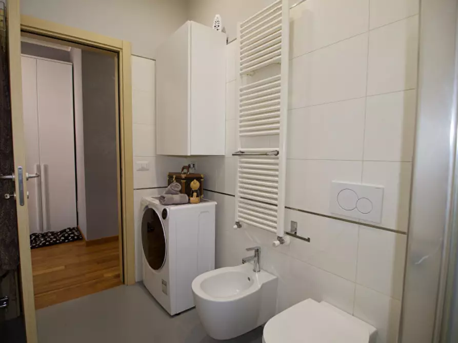 Immagine 33 di Appartamento in vendita  in Via Cesare Battisti a Pescara