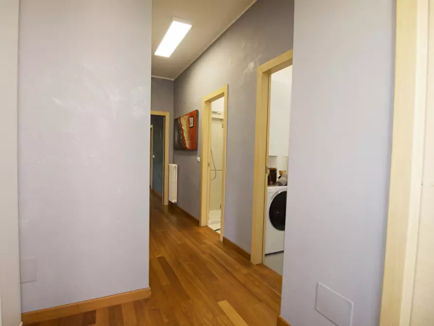 Immagine 35 di Appartamento in vendita  in Via Cesare Battisti a Pescara