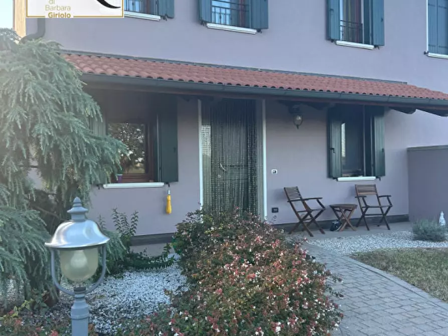 Immagine 1 di Casa bifamiliare in vendita  a Masi